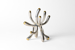Silber Star,  2022/23

Bronze, Silber patiniert, ca. 17 x 14 x 12 cm

Ausrufpreis: 600,-
